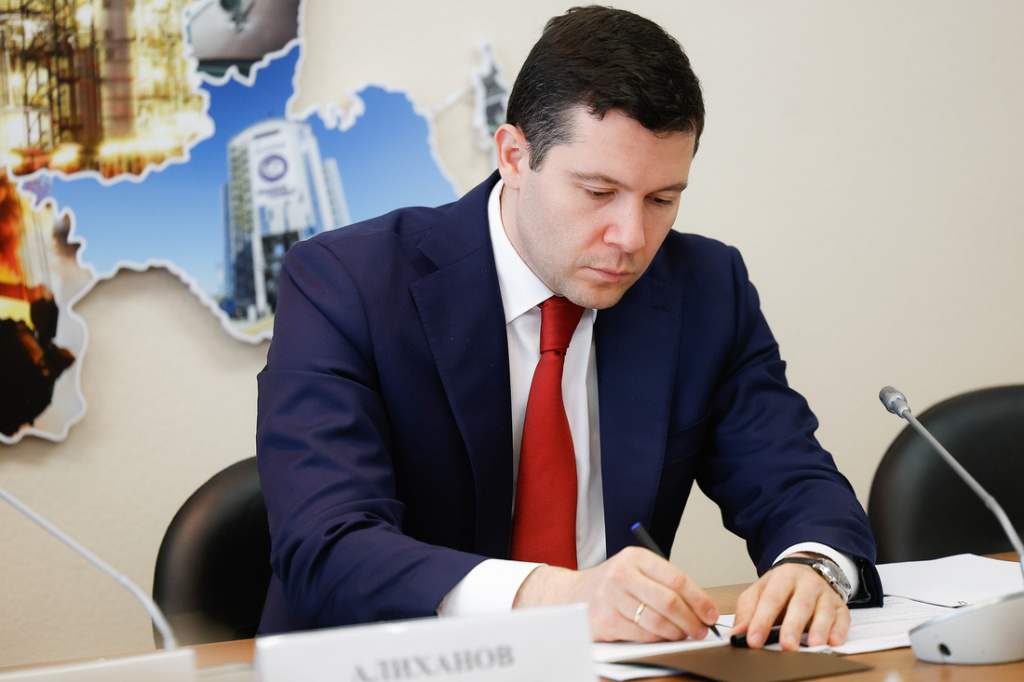 Антон Алиханов: По госпрограммам Минпромторга России предусмотрено почти 5,9 трлн рублей